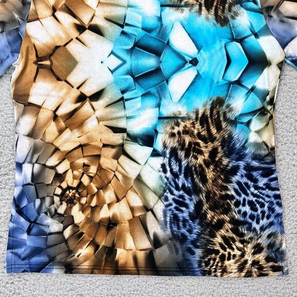 Valentina Blouse Pullover Geometric and Animal Shapes Size Medium 3/4 Sleeve - Picture 8 of 9